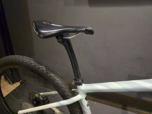 Bicicleta Seminova Diverge Tamanho 49 Specialized